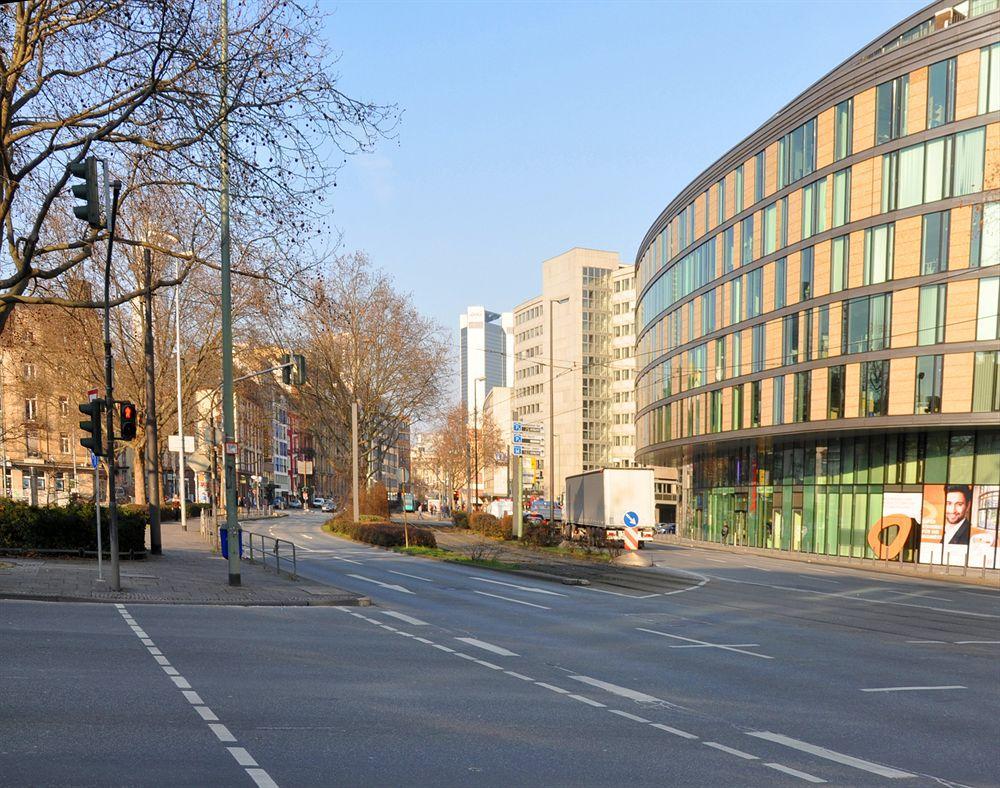Hotel Apadana Frankfurt Франкфурт на Майн Екстериор снимка